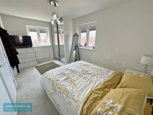 Bedroom- click for photo gallery